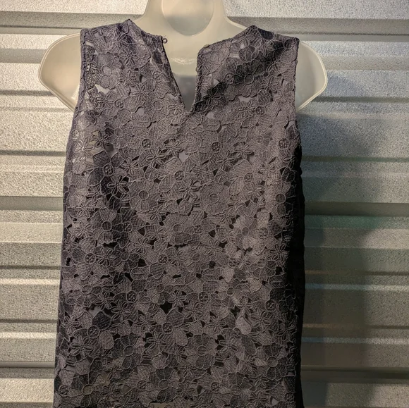 Loft Elegant Lace Sleeveless Top - Gray Size Sp - Picture 4 of 7